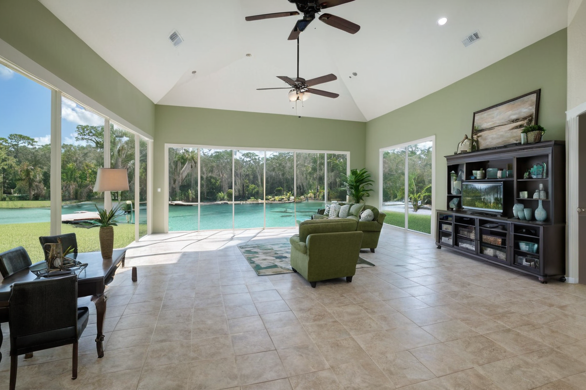 Homosassa Springs, FL — Pure Pristine Cleans
